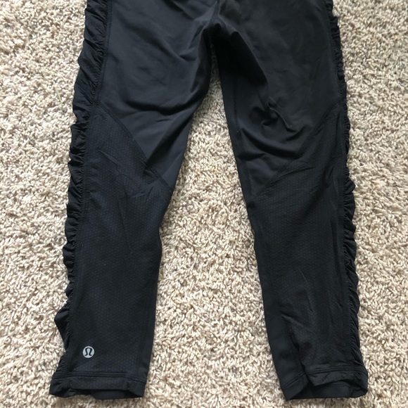 Lululemon Leggings - Picture 4 of 5